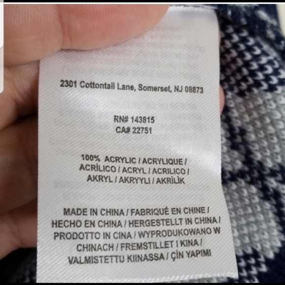 NFL APPAREL DALLAS COWBOYS Holiday SWEATER - Picture 7 of 7